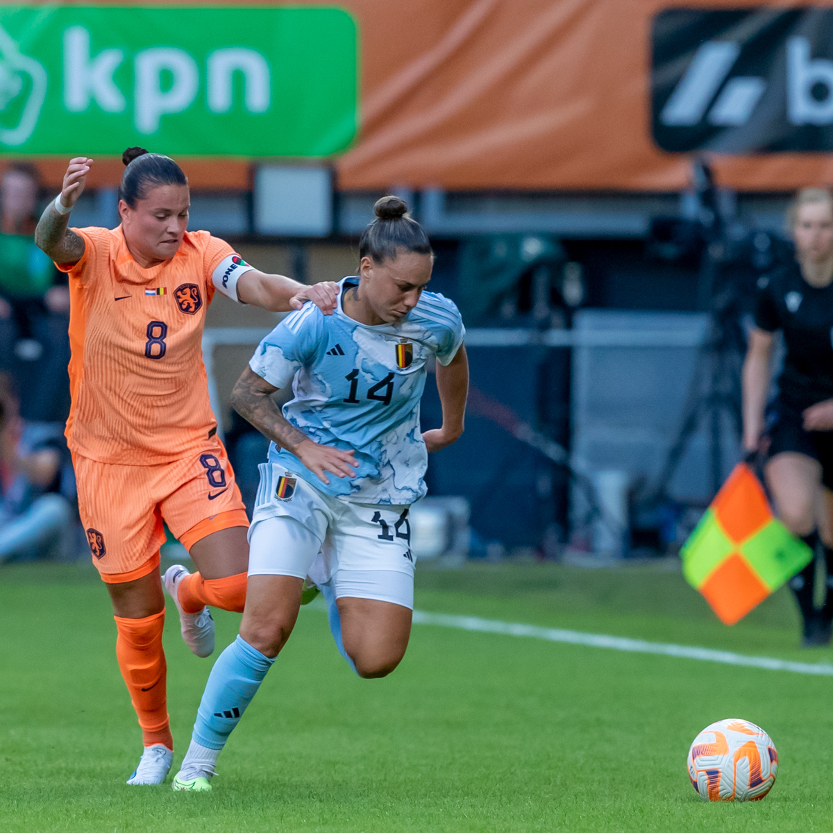 Oranje Leeuwinnen – Red Flames